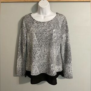 Croft & Barrow stretch knit blouse. Size Medium